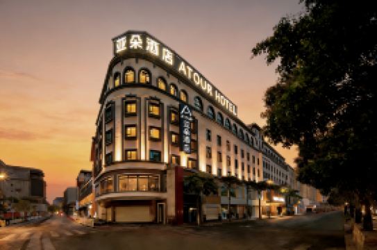 泉州晉江萬達廣場陽光路亞朵酒店