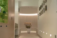 Sans Souci, Vienna - Gym
