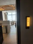 Yashi · Jiujian Hot Springs Resort Hotel (Gujing Spring Street) - Balkoner