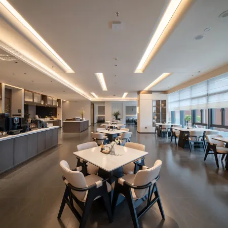 Atour Hotel (Fujian Avenue, Hongtang Metro Station, Fuzhou)