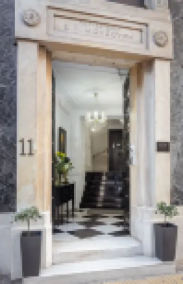 อีวี11 เอเธนส์ โรงแรมใน