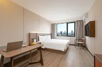 Model J Hotel Jakarta Central Park Hotel dekat (pusat perbelanjaan) Central Park
