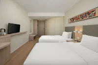 Dunhua Dingsheng Hotel - parking