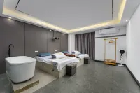 Alice International Hotel - Gym