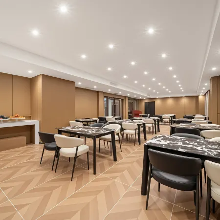 Qingman Hotel (Kaifeng Qingming Riverside Park & Wansui Wuxia City Branch)