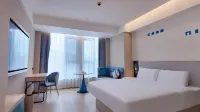 Home Inn (Changde High-speed Railway Station Huanlecheng Branch)