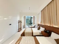 Jingxiang · Serene Urban Boutique Stay (Pingtan Bus Station Night Market)