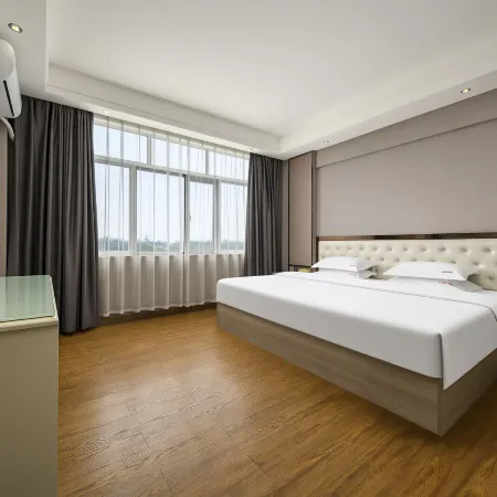 Rose Holiday Hotel (Guigang Xijiang Farm Shop)