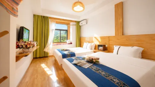 Xiqiao Yunchen Hotel (Daocheng Yading Scenic Area)