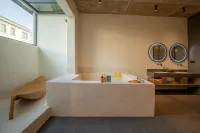 Baoshan Muquan Yisu Homestay (Banqiao Town Qinglong Street) - Hot Springs