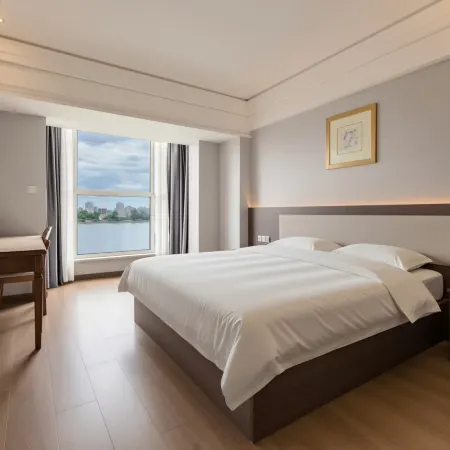Homeinn Pebble Hotel (Dandong The Yalu River Broken Bridge Scenic Area Dandong Station)