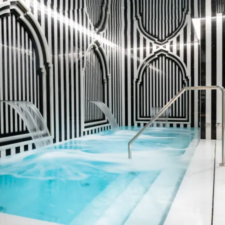 Gran Hotel Claridge Granada - Preferred Hotels & Resorts
