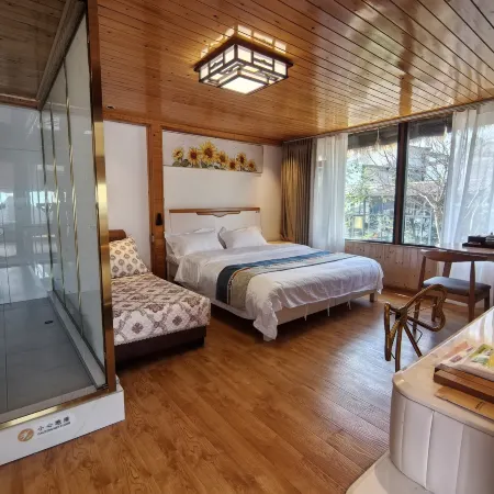 Fuxian Lake Shuimingju Homestay