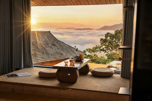 World Heritage Brown Stilt Dwelling | Yan Xuan · Manghong No.15 | Sunrise Cloud Sea View Lodge