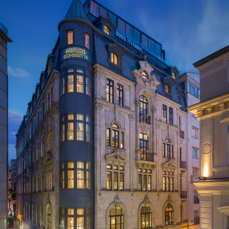 Palazzo Donizetti Istanbul, Tapestry Collection by Hilton