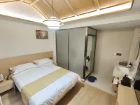 Yumingju Homestay (Jiuzhou Old Town)