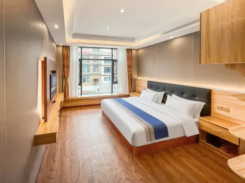 Kangding Xinduqiao Town Yangjimeiduo Homestay - جديد