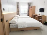 Lushan Riverside Homestay