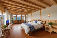 Xijiang Longtang Daoshan Yunju Homestay - Airport Shuttle