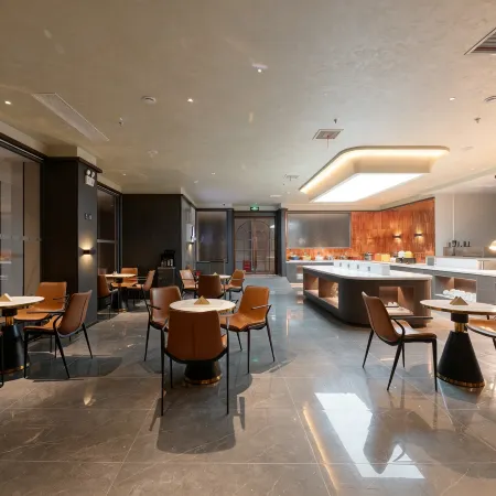 DO A LAND Hotel(Kaifeng Qingming Riverside Landscape Garden Drum Tower Square Branch)