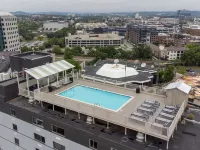 Prime 2bdr Downtown Nashville Unit - Walk to Broadway and Music City Center 賴曼禮堂（Ryman Auditorium）附近的飯店