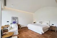 Floral Hotel· Yinchuan Xingxinsuo Homestay (Hei Lan Performing Arts Town  Branch) - 3-Star