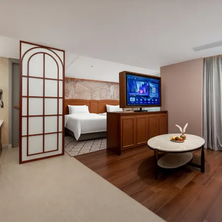 Vienna International Hotel (Fuzhou Pingtan Longwangtou Beach)