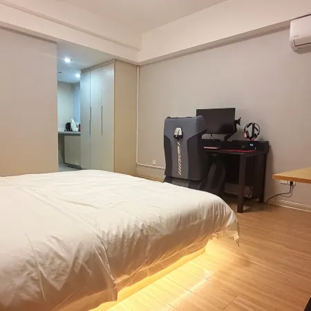 lue Whale Esports (Greenland Central Plaza Store, Bengbu) โรงแรมในเปิ้งปู่