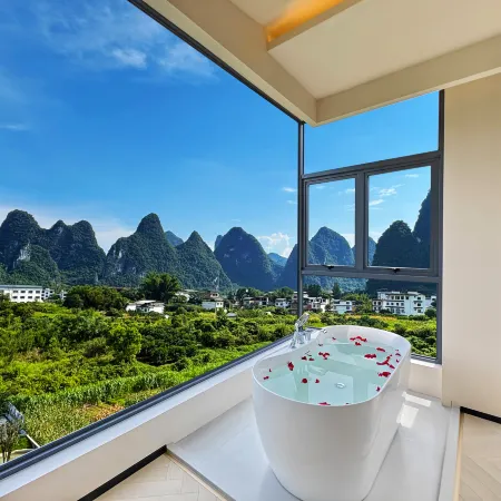 Huahangyu Hotel (Xingping 20 Yuan Scenic Area)