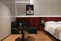 Xilemei S CENTRAL (Chongqing Jiefangbei Area Hong Ya Dong) - Gym
