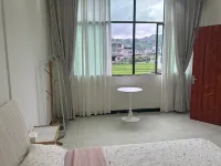 Qingshan Homestay (Pingjie Township) - con vistas a la montaña