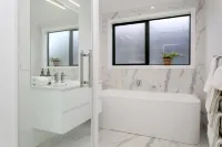 Brand New Cosy Retreat in Taupo -  Holiday Villas