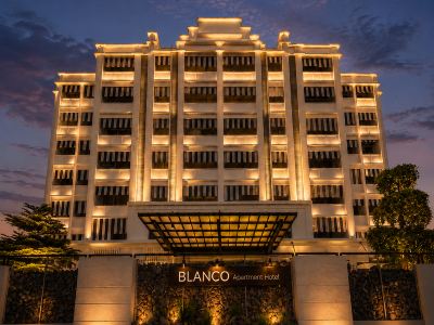 Blanco Apartment Hotel