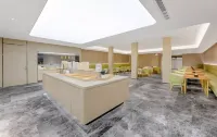 金鈞酒店（西安鐘樓地鐵站回民街店） - 停車場