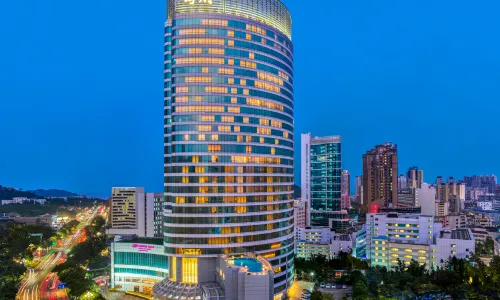 Crowne Plaza Zhuhai City Center（Qinglv Road Seaside Swimming Pool Branch）