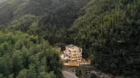 Anji Yiyuwangshan Mountain and Stream B&B Hotels near Zhebei Grand Canyon