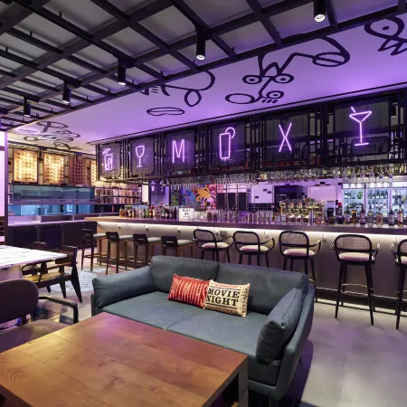 Moxy Seoul, Myeongdong Отели рядом с достопримечательностью «Главный магазин Shinsegae»