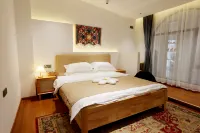 Taomanjia · Tangtang Homestay Hotels in Lushi