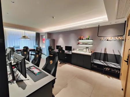 Jela E-sports Hotel Отели рядом с достопримечательностью «Susong Radio and TV University»