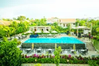KNN Resort Mondulkiri - Pools