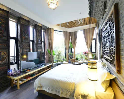 Qingsu No.1 Courtyard (Weishan Ancient City Pioneer Chongzheng Academy) Hotels in Weishan