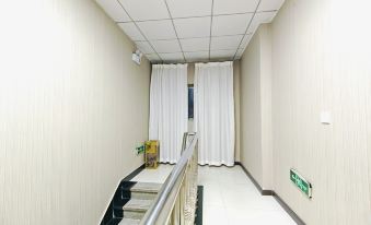 Liaoyang Hongye Express Hotel