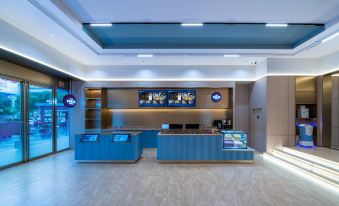 HanTing Hotel (Wuhan Guiyuan Temple Zhongjiacun Subway Station)