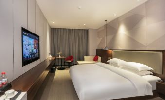 Borrman Hotel (Huaihua Xupu Railway Station)