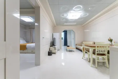 Taebaek Hotel