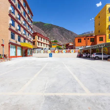 Lemon hotel