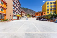 Lemon  hotel