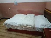 Zhenxiong Yixin Hotel