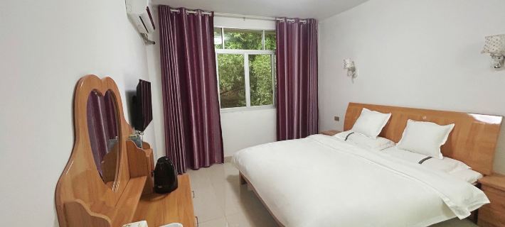 Changning Juxian Manor Hotels in Changning
