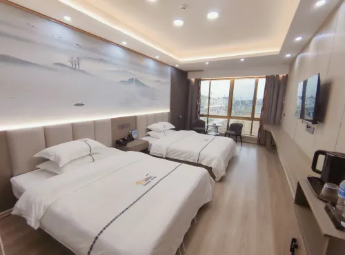 Boman Hotel (Huaguoshan Airport)